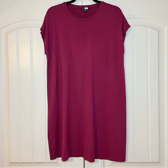 Eileen Fisher Viscose Dress Cap Sleeve Size Medium Berry Purple - Picture 1 of 6